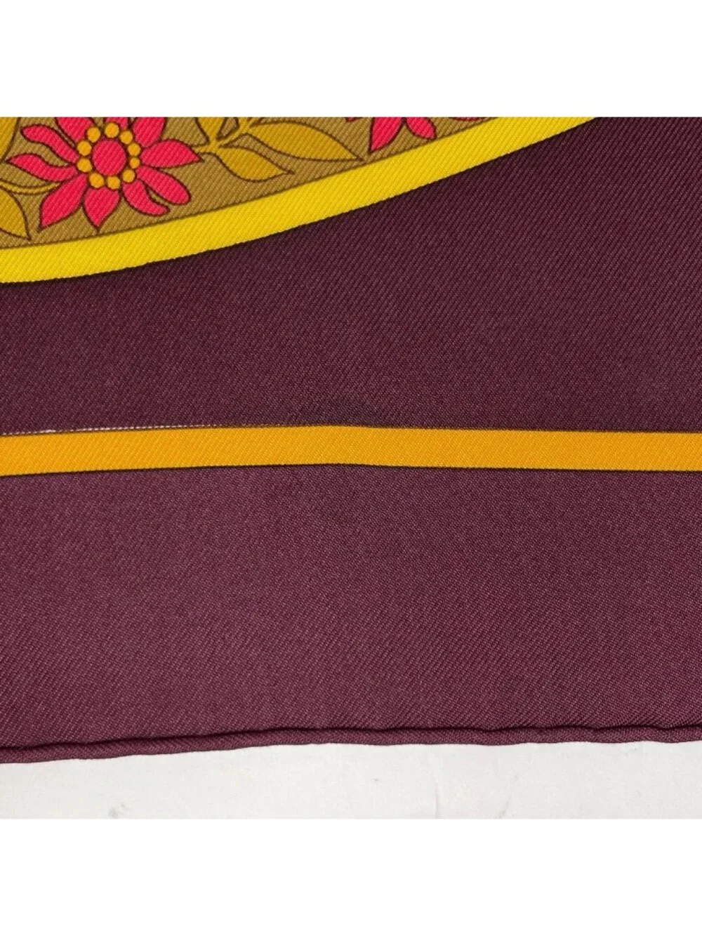 Hermes Carre 90 in Salzburg Scarf Silk Bordeaux Multicolor